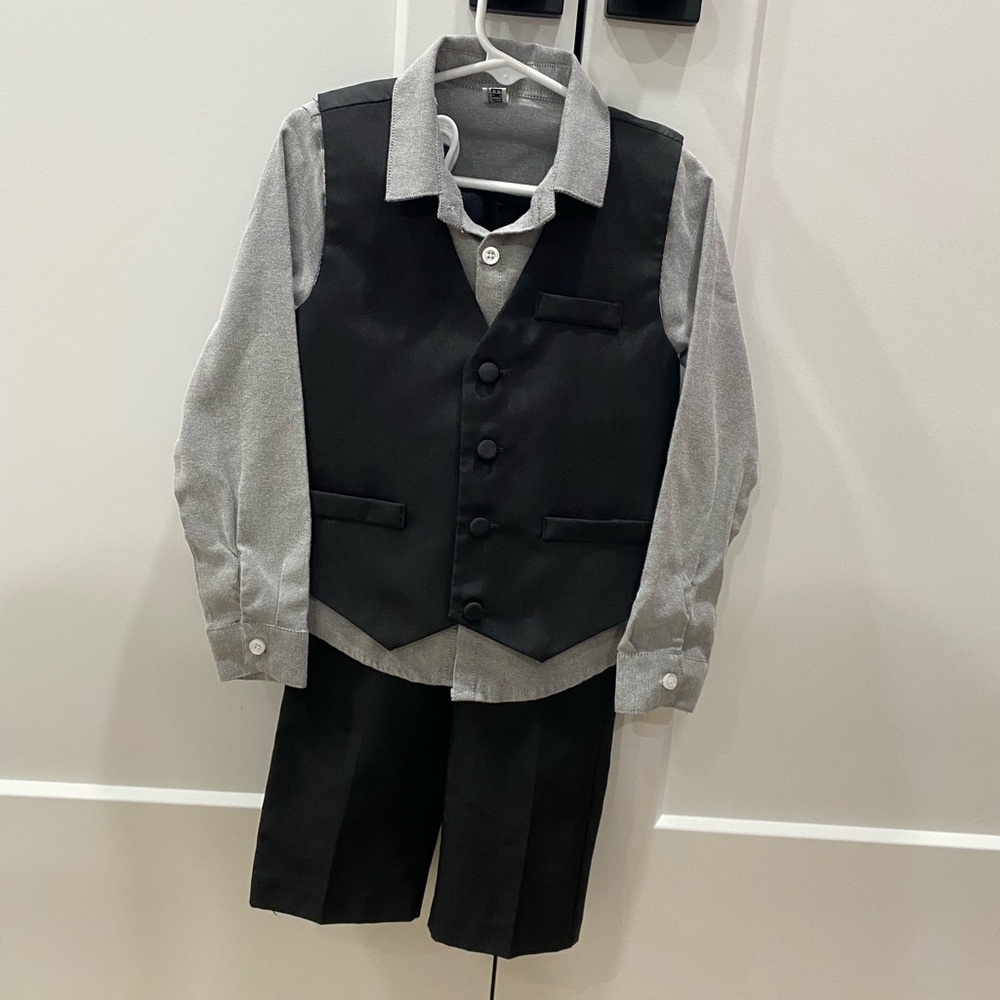 Black and Gray Boys' Formal Suit Set